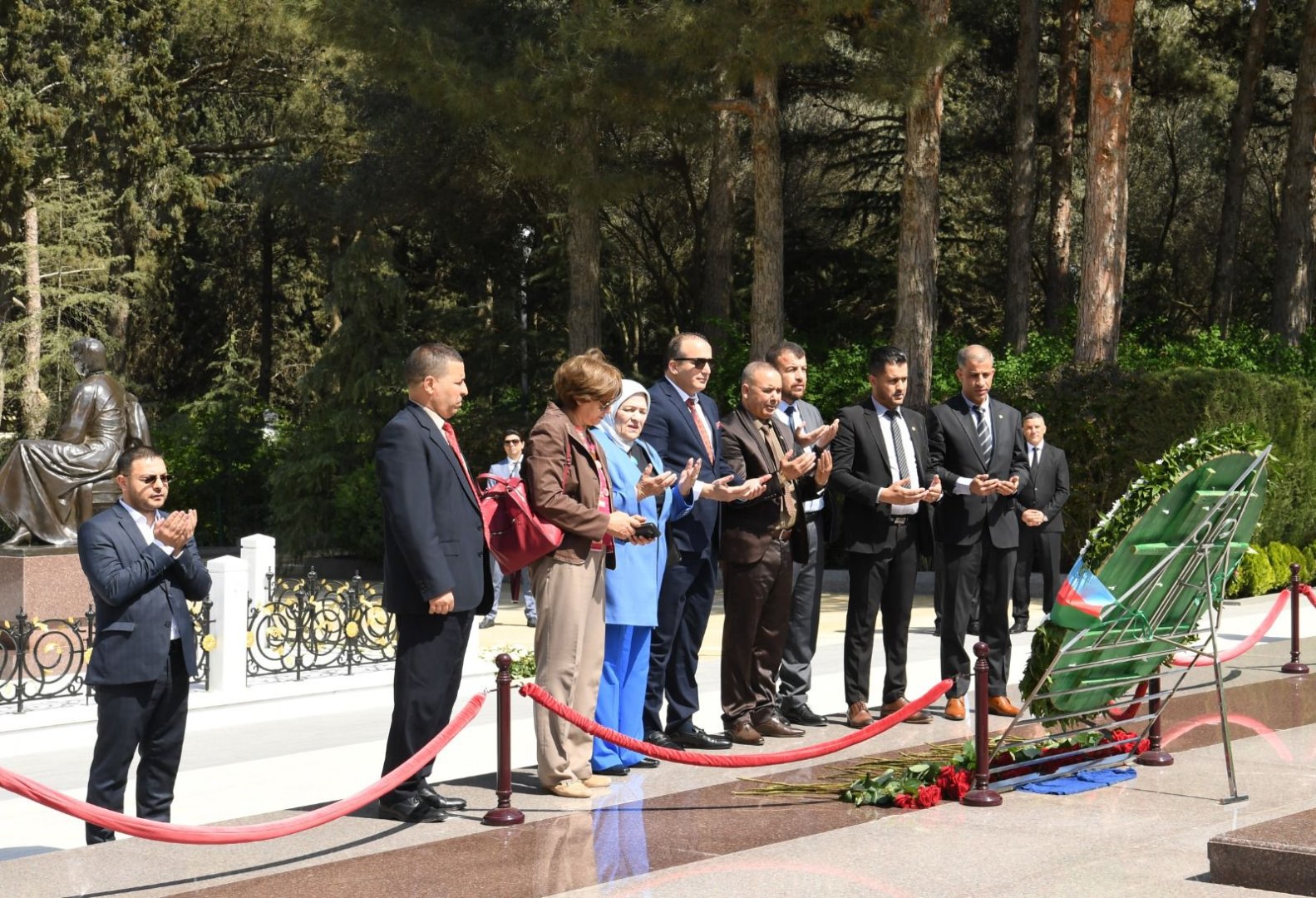 Algerian MPs pay tribute to Great Leader Heydar Aliyev and Azerbaijani martyrs (PHOTO)