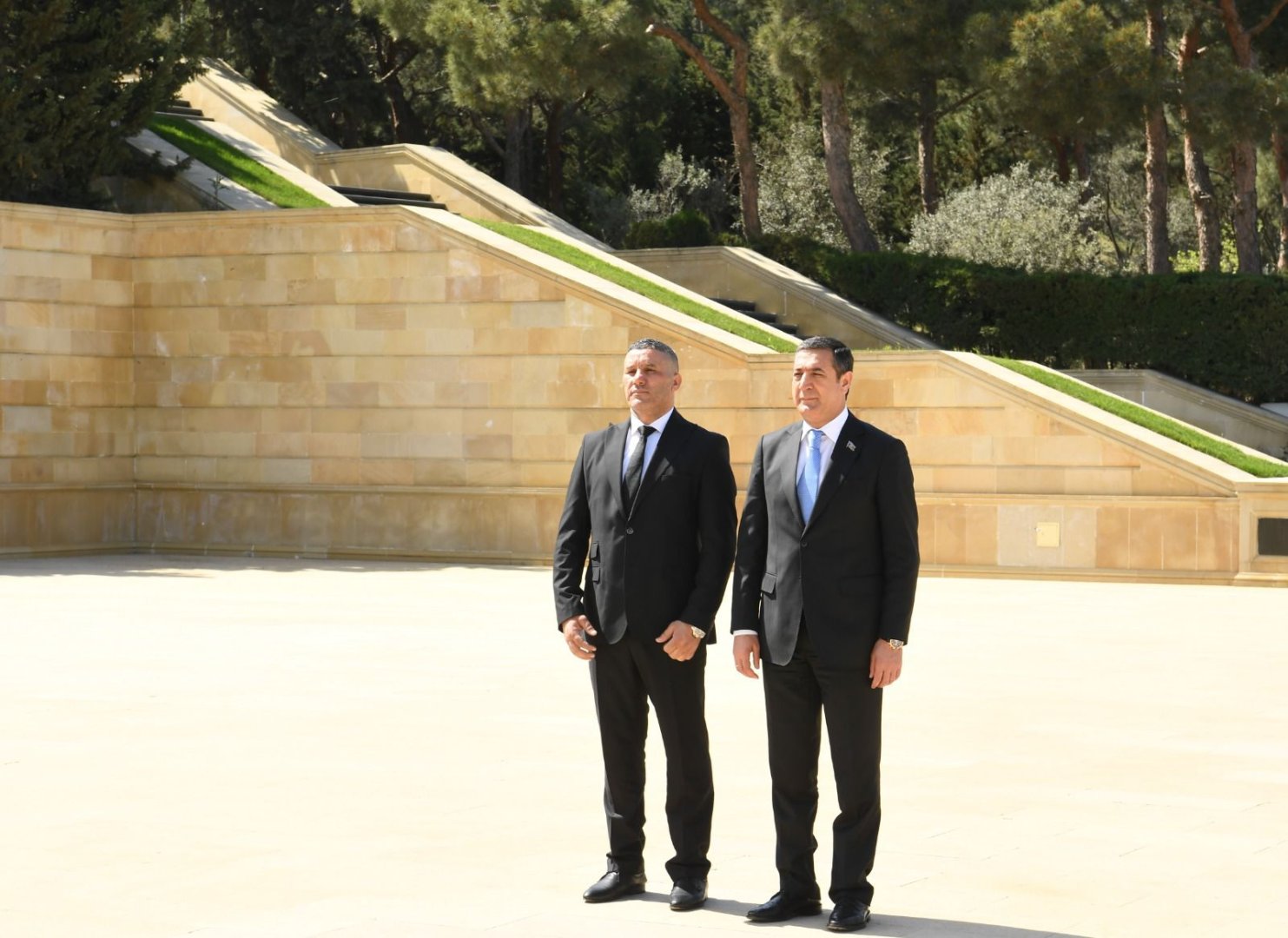 Algerian MPs pay tribute to Great Leader Heydar Aliyev and Azerbaijani martyrs (PHOTO)