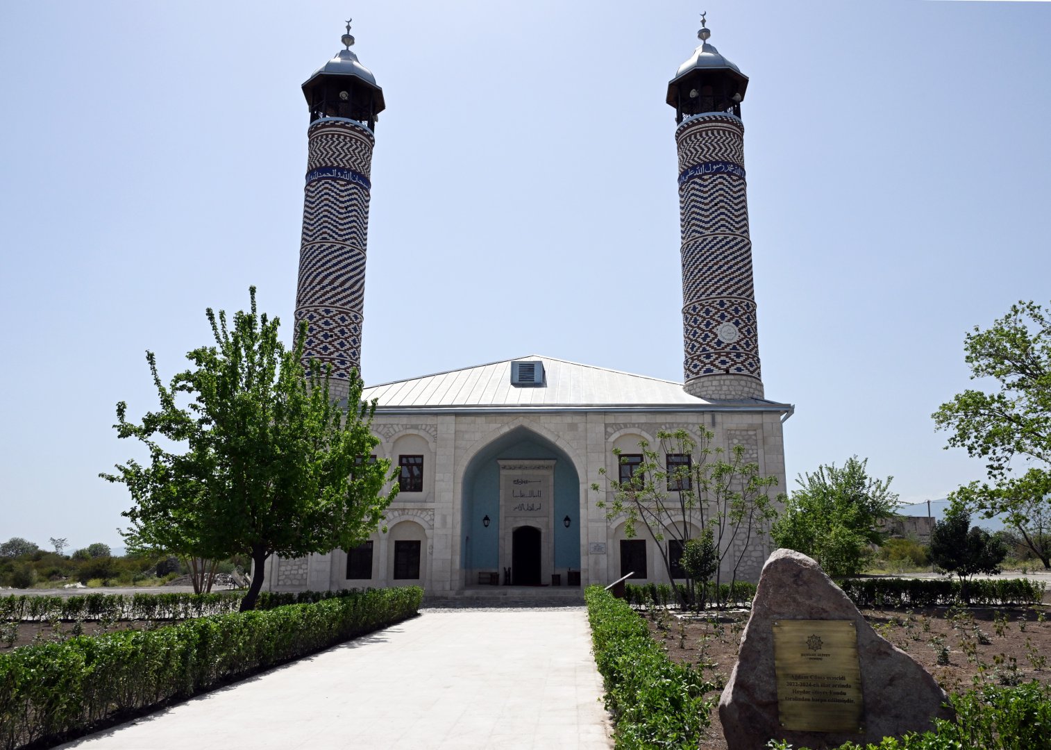 President Ilham Aliyev, President Sadyr Zhaparov attend opening of Aghdam Juma Mosque after restoration (PHOTO/VIDEO)