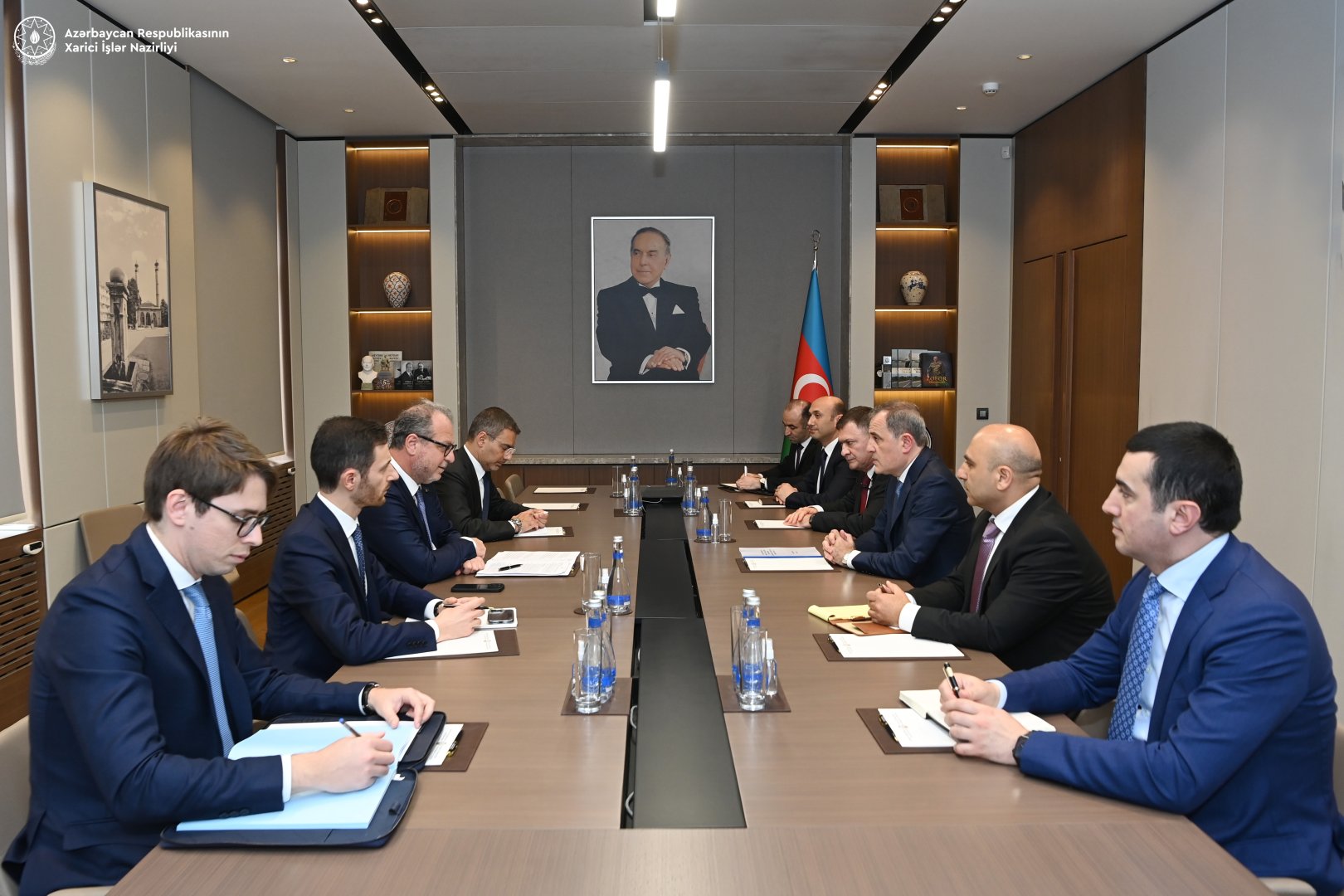 Azerbaijan, Italy discuss bilateral and multilateral cooperation (PHOTO)