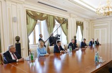 President Ilham Aliyev receives Governor of Russia's Astrakhan Oblast (PHOTO)