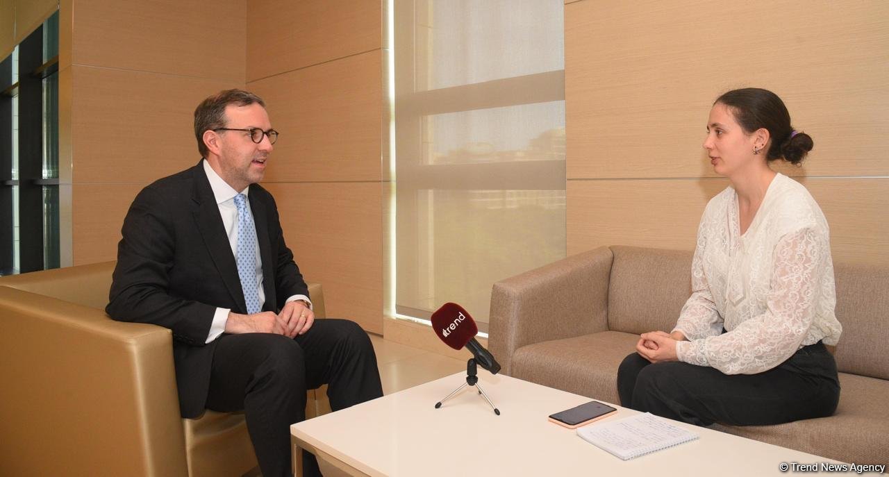 Hungary keen on strengthening economic links with Azerbaijan - President of Hungarian Institute (Exclusive interview) (PHOTO)