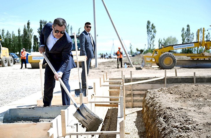 President of Kyrgyzstan launches construction of new village