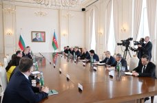 President Ilham Aliyev, President Rumen Radev hold expanded meeting (PHOTO)