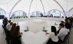 President Ilham Aliyev, First Lady Mehriban Aliyeva attend opening of first residential complex, meet with residents in Shusha (PHOTO/VIDEO)