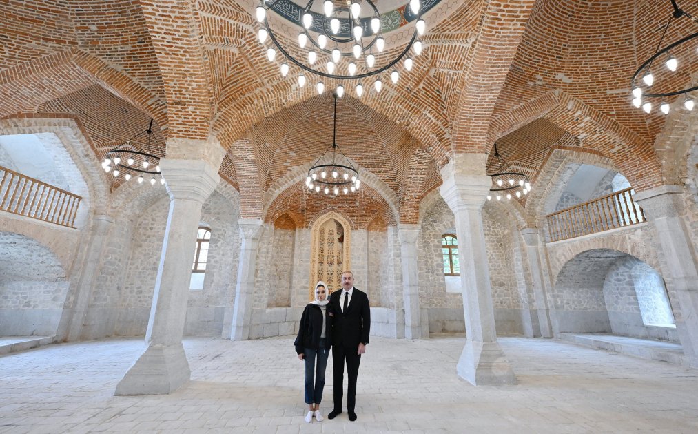 President Ilham Aliyev, First Lady Mehriban Aliyeva review ongoing restoration work at Ashaghi Govhar Agha Mosque in Shusha (PHOTO/VIDEO)