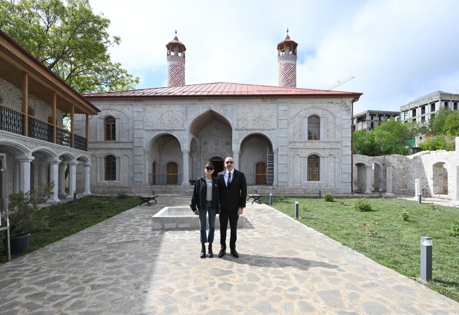 President Ilham Aliyev, First Lady Mehriban Aliyeva review ongoing restoration work at Ashaghi Govhar Agha Mosque in Shusha (PHOTO/VIDEO)
