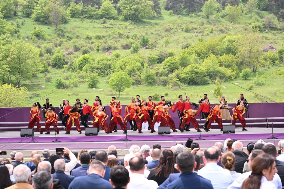 President Ilham Aliyev, First Lady Mehriban Aliyeva attend opening of 7th Kharibulbul Int'l Music Festival in Shusha (PHOTO/VIDEO)