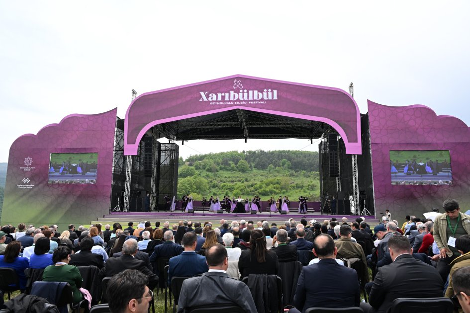 President Ilham Aliyev, First Lady Mehriban Aliyeva attend opening of 7th Kharibulbul Int'l Music Festival in Shusha (PHOTO/VIDEO)