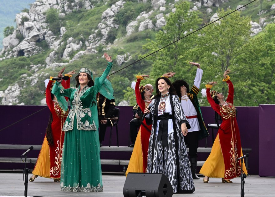 President Ilham Aliyev, First Lady Mehriban Aliyeva attend opening of 7th Kharibulbul Int'l Music Festival in Shusha (PHOTO/VIDEO)