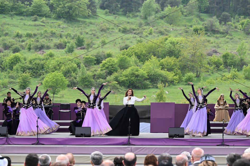 President Ilham Aliyev, First Lady Mehriban Aliyeva attend opening of 7th Kharibulbul Int'l Music Festival in Shusha (PHOTO/VIDEO)