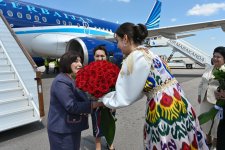 Azerbaijan's Parliament Speaker embarks on working visit to Uzbekistan (PHOTO)