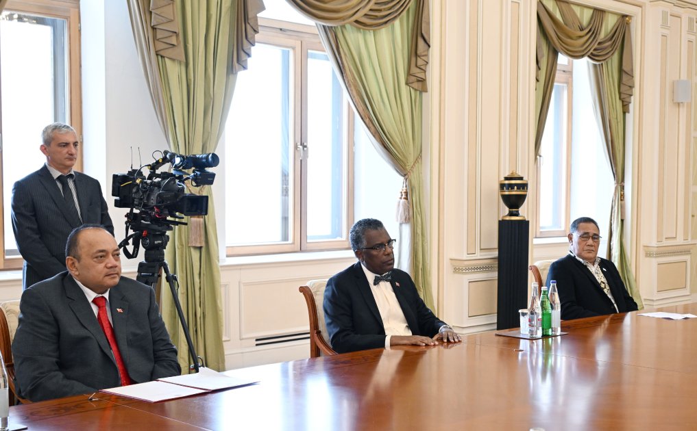 President Ilham Aliyev receives Tuvalu Governor-General, Tonga's PM, Bahamas FM (PHOTO/VIDEO)