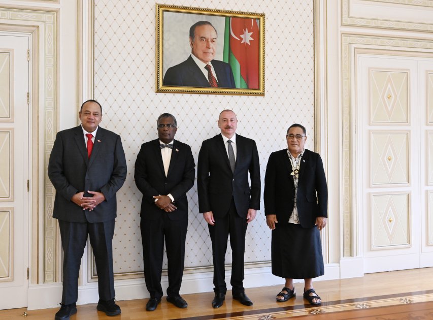 President Ilham Aliyev receives Tuvalu Governor-General, Tonga's PM, Bahamas FM (PHOTO/VIDEO)