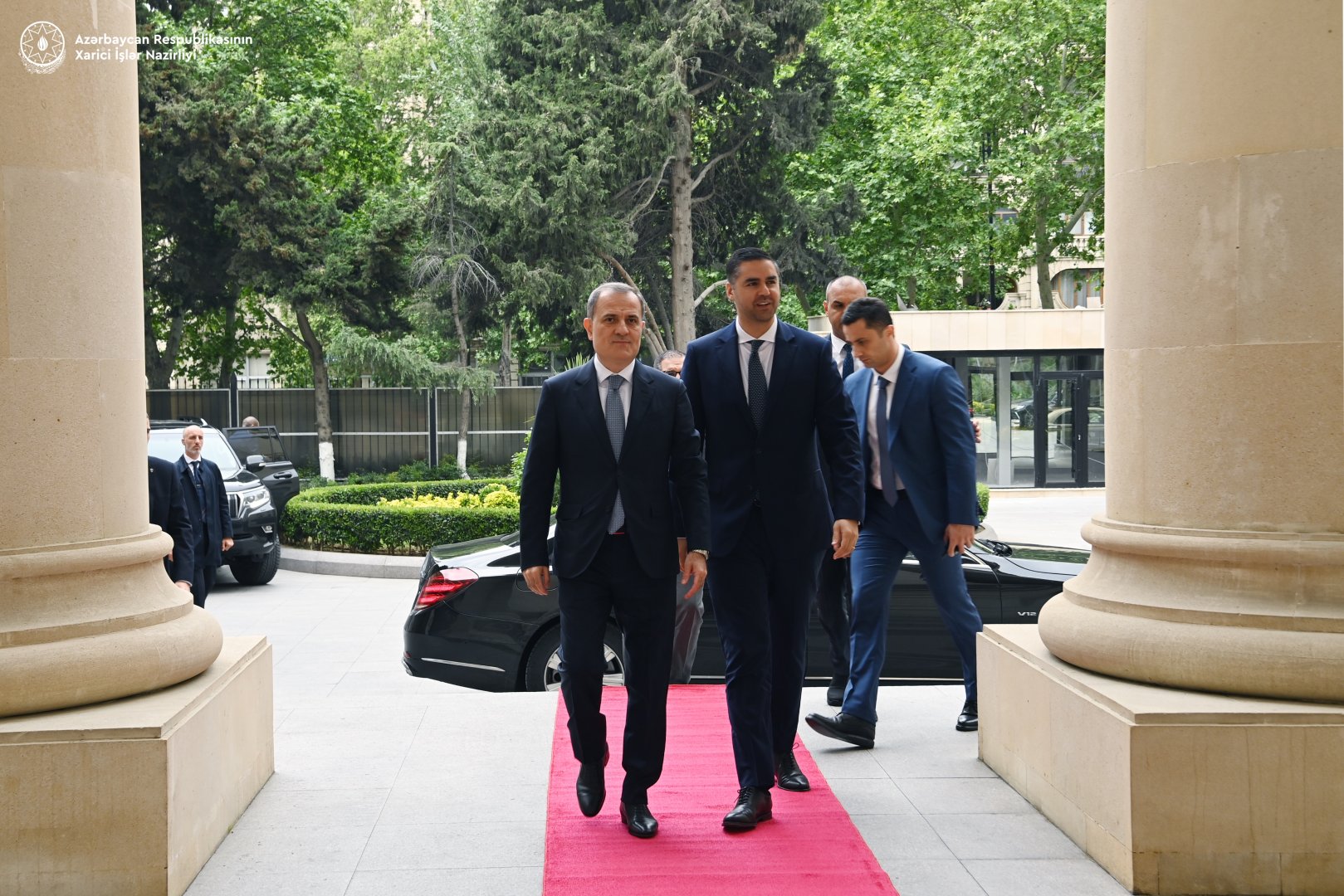 Azerbaijani FM, OSCE Chair-in-Office hold expanded meeting (PHOTO)