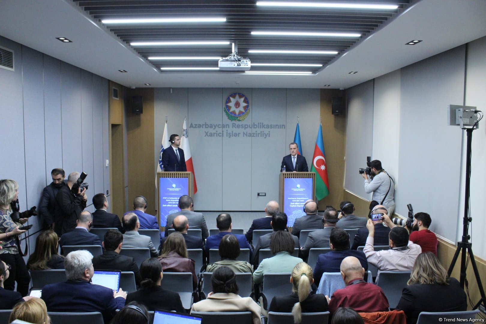 Azerbaijani FM shares discussion topics with OSCE Chair-in-Office