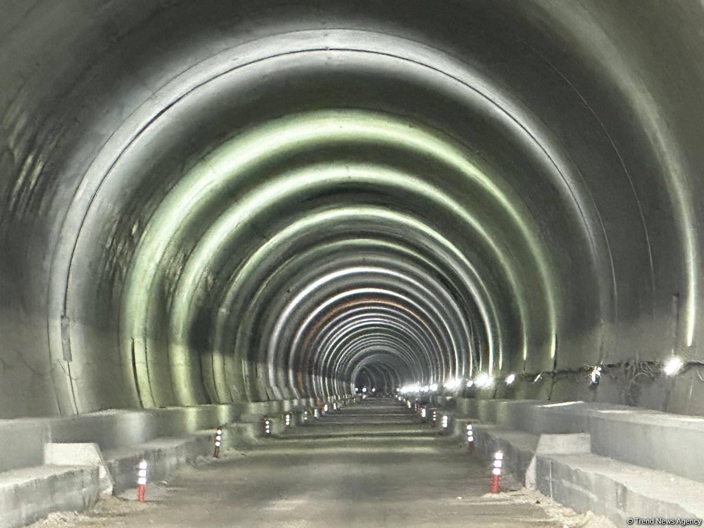 Media reps view Azerbaijan's Ahmadbayli-Fuzuli-Shusha highway building progress (PHOTO)