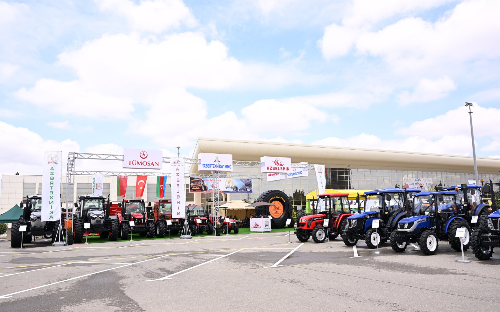 President Ilham Aliyev, President of Belarus familiarized themselves with Caspian Agro and InterFood Azerbaijan exhibitions (PHOTO/VIDEO)