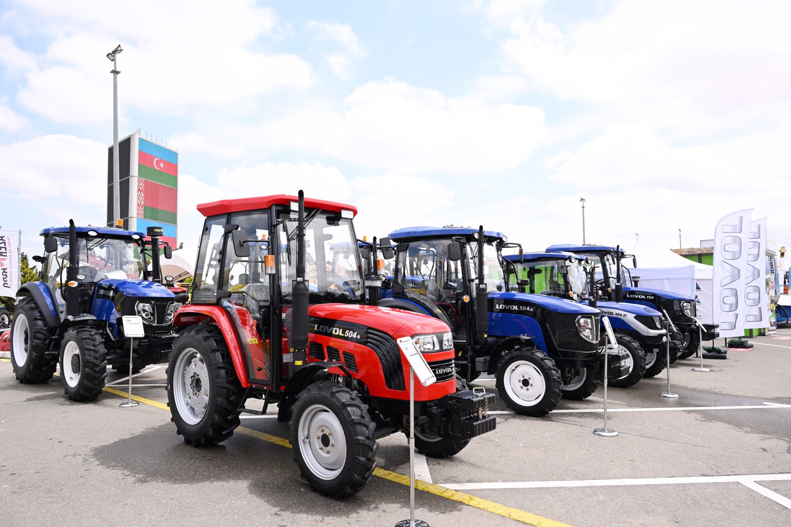 President Ilham Aliyev, President of Belarus familiarized themselves with Caspian Agro and InterFood Azerbaijan exhibitions (PHOTO/VIDEO)