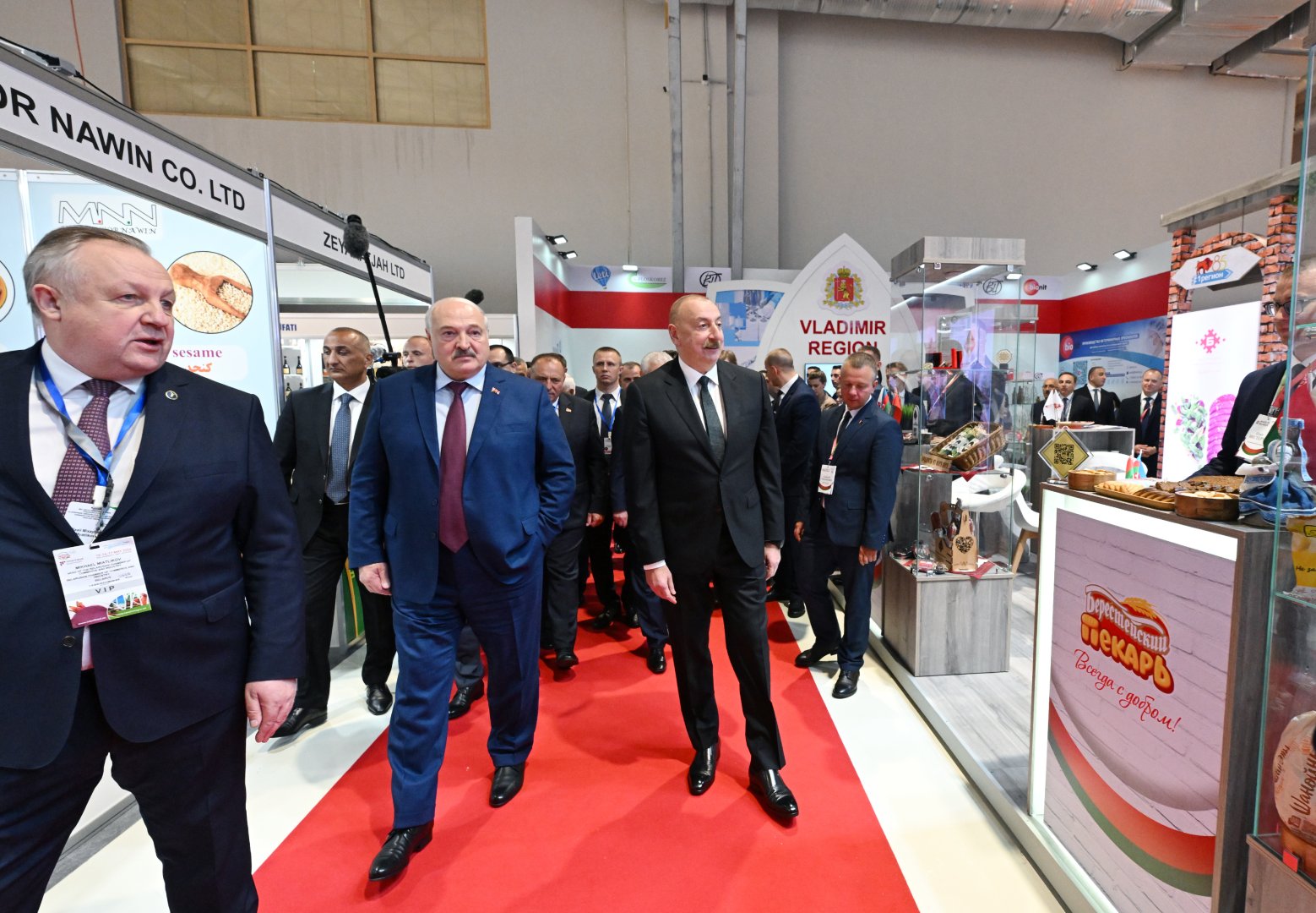 President Ilham Aliyev, President of Belarus familiarized themselves with Caspian Agro and InterFood Azerbaijan exhibitions (PHOTO/VIDEO)