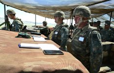 Azerbaijan's army official observes tactical exercises of artillery units (PHOTO)