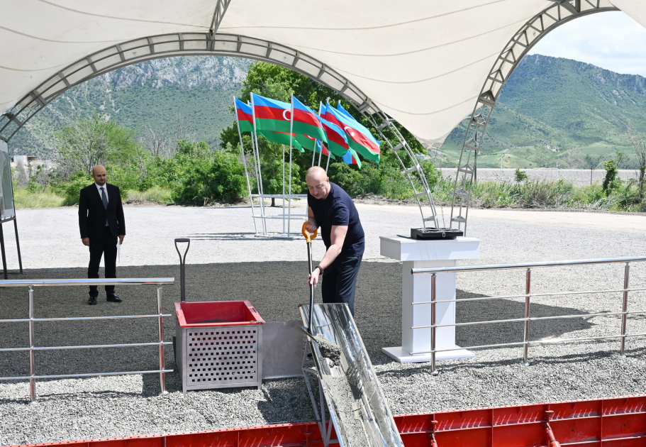 President Ilham Aliyev lays foundation stone for Minjivan settlement in Zangilan district (PHOTO/VIDEO)