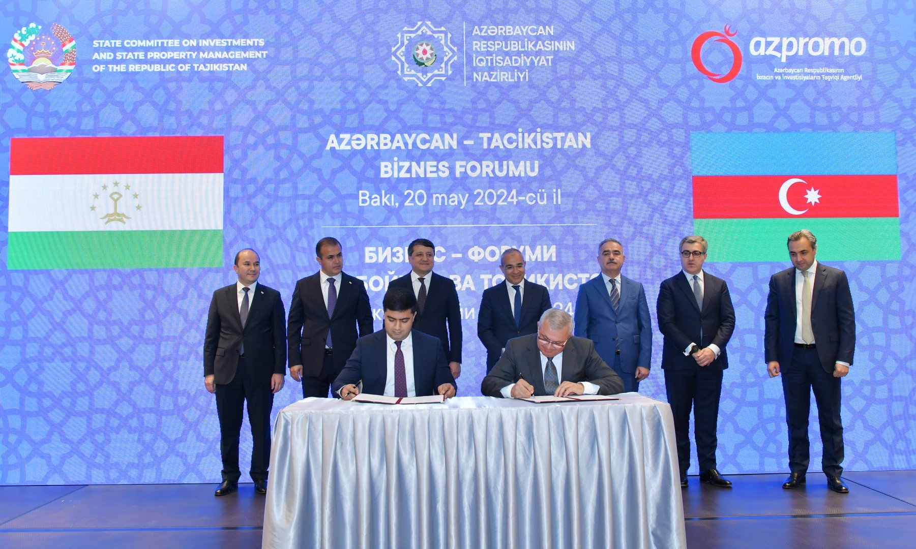 Tajikistan, Azerbaijan sign number of documents on cooperation (PHOTO)
