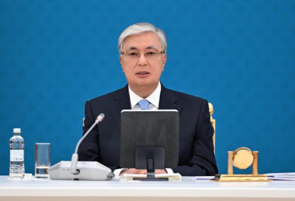Kazakhstan ratifies protocol on extending transit of Russian oil to China for decade