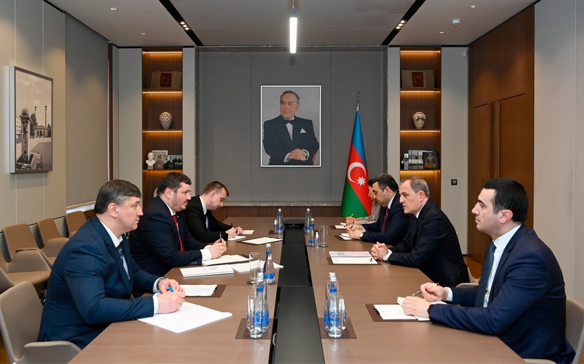 Azerbaijani FM holds meeting with newly appointed Ukrainian ambassador