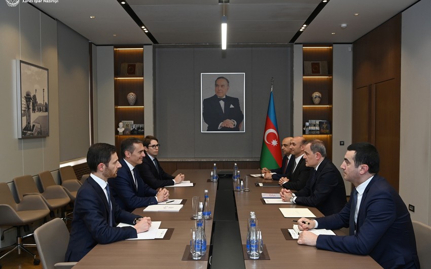Azerbaijani FM receives newly appointed Italian ambassador