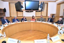 “Nizami Ganjavi Manuscripts Union Catalogue and Database” project presented to scientific community (PHOTO)