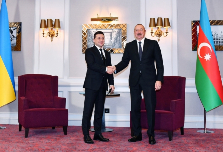 President of Ukraine makes phone call to President Ilham Aliyev