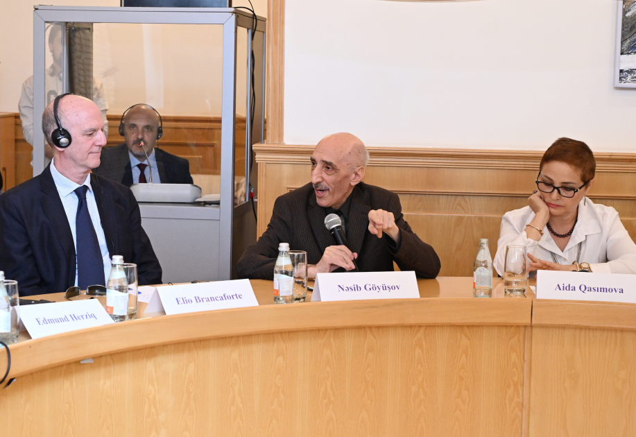 “Nizami Ganjavi Manuscripts Union Catalogue and Database” project presented to scientific community (PHOTO)