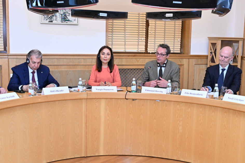 “Nizami Ganjavi Manuscripts Union Catalogue and Database” project presented to scientific community (PHOTO)