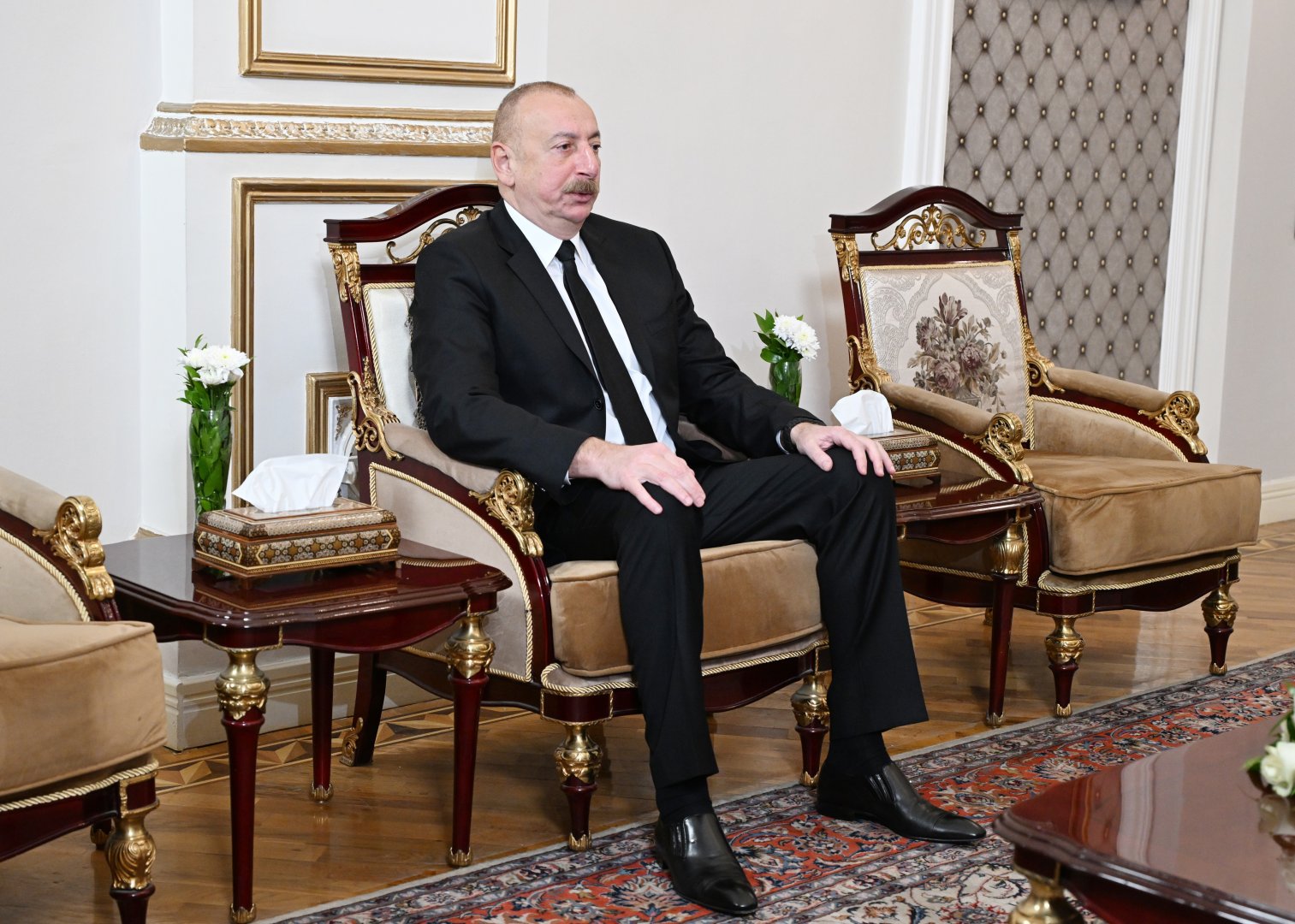 President Ilham Aliyev visits Embassy of Iran in Azerbaijan, offers his condolences over death of Iranian President and other individuals in helicopter crash (PHOTO/VIDEO)
