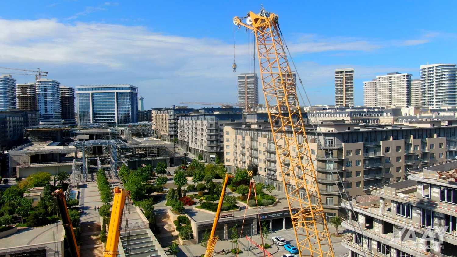 Azerbaijan's Baku sees construction of unique pedestrian bridge (PHOTO)
