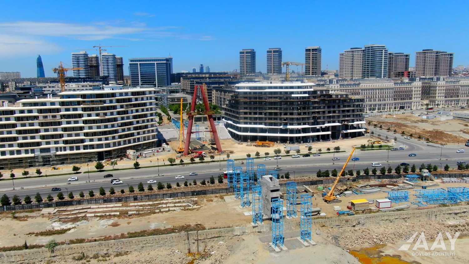 Azerbaijan's Baku sees construction of unique pedestrian bridge (PHOTO)