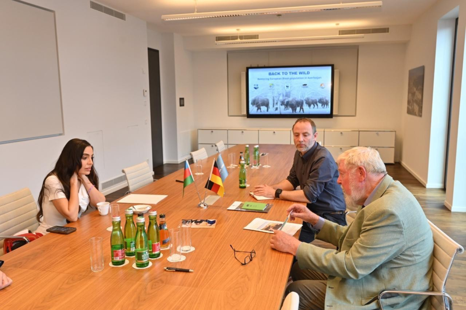 Heydar Aliyev Foundation VP Leyla Aliyeva attends Berlin event dealing with bison reintroduction (PHOTO)