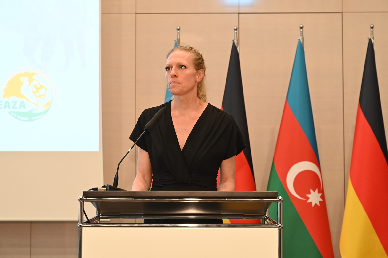 Heydar Aliyev Foundation VP Leyla Aliyeva attends Berlin event dealing with bison reintroduction (PHOTO)