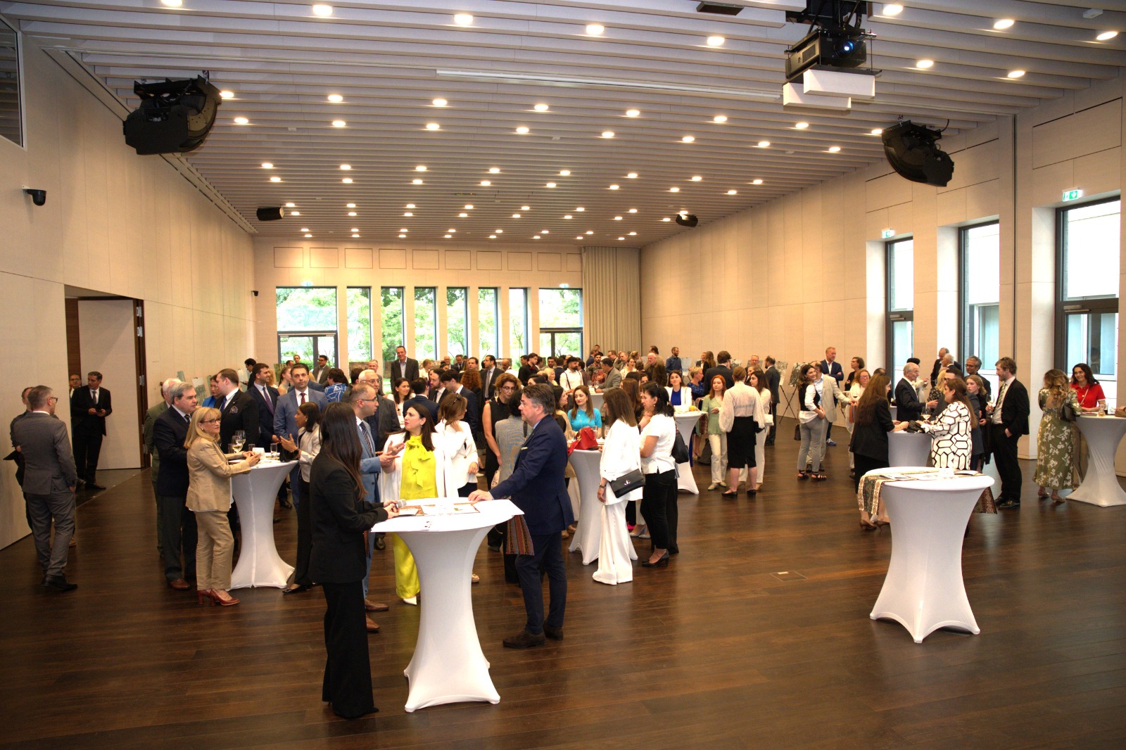 Heydar Aliyev Foundation VP Leyla Aliyeva attends Berlin event dealing with bison reintroduction (PHOTO)
