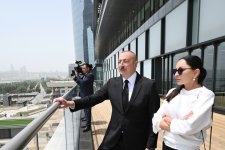 President Ilham Aliyev, First Lady Mehriban Aliyeva participate in presentation of Crescent Bay project and opening of Crescent Mall (PHOTO/VIDEO)
