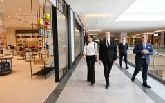 President Ilham Aliyev, First Lady Mehriban Aliyeva participate in presentation of Crescent Bay project and opening of Crescent Mall (PHOTO/VIDEO)