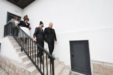 President Ilham Aliyev, First Lady Mehriban Aliyeva meet residents who relocated to Khojaly city (PHOTO/VIDEO)
