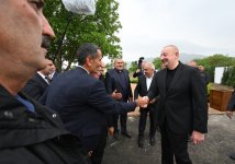 President Ilham Aliyev, First Lady Mehriban Aliyeva meet residents who relocated to Khojaly city (PHOTO/VIDEO)