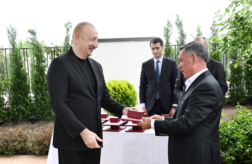 President Ilham Aliyev, First Lady Mehriban Aliyeva meet residents who relocated to Khojaly city (PHOTO/VIDEO)