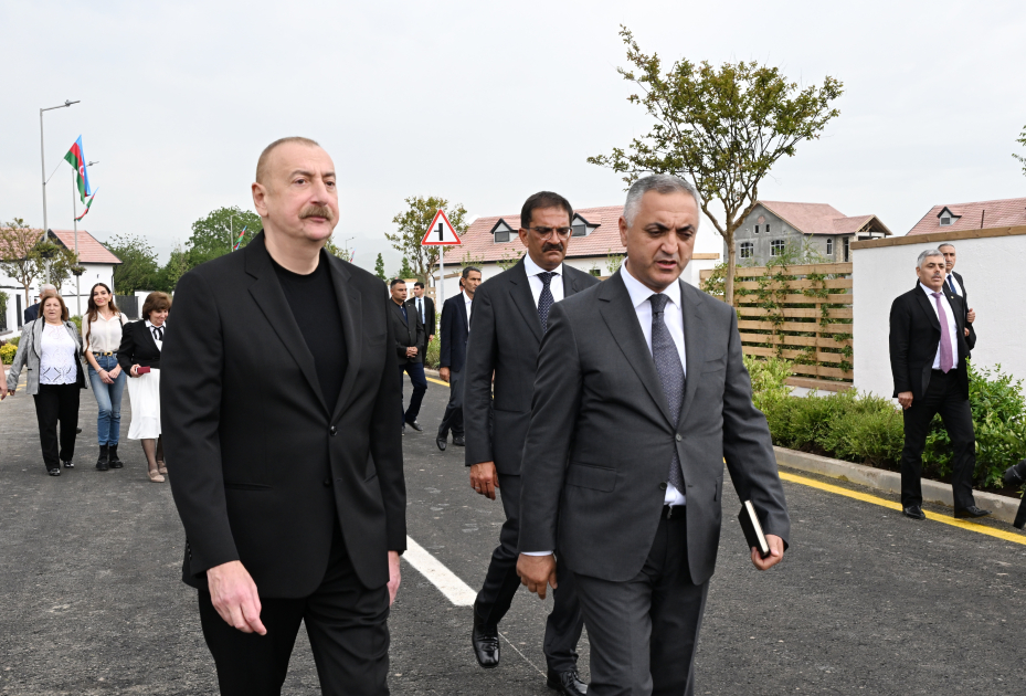 President Ilham Aliyev, First Lady Mehriban Aliyeva meet residents who relocated to Khojaly city (PHOTO/VIDEO)