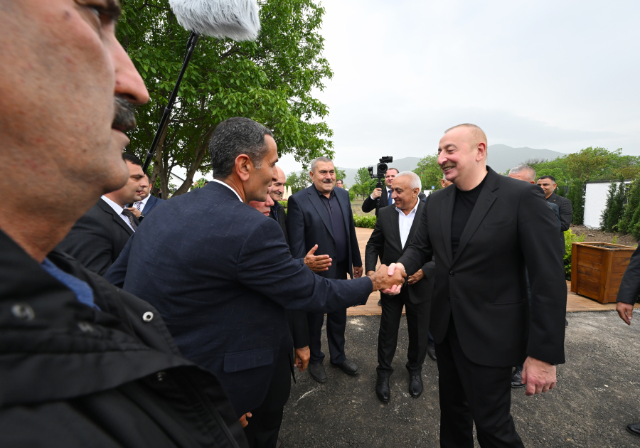 President Ilham Aliyev, First Lady Mehriban Aliyeva meet residents who relocated to Khojaly city (PHOTO/VIDEO)