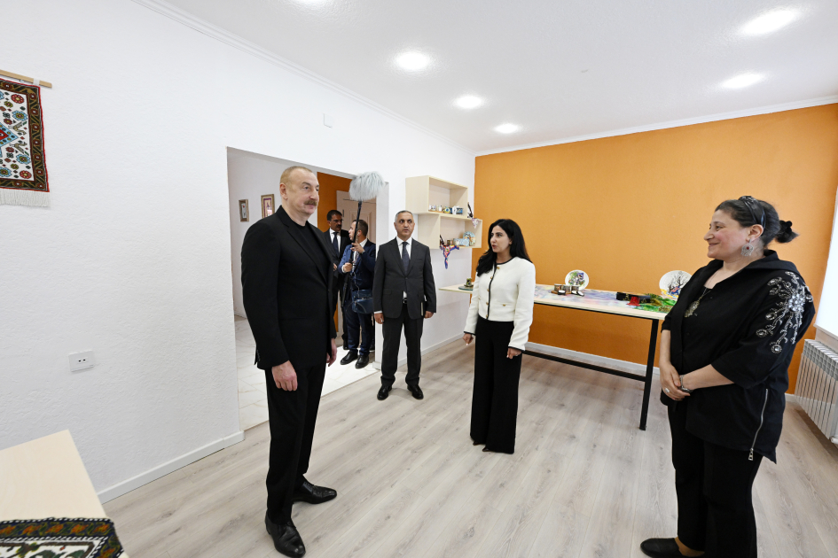 President Ilham Aliyev, First Lady Mehriban Aliyeva meet residents who relocated to Khojaly city (PHOTO/VIDEO)