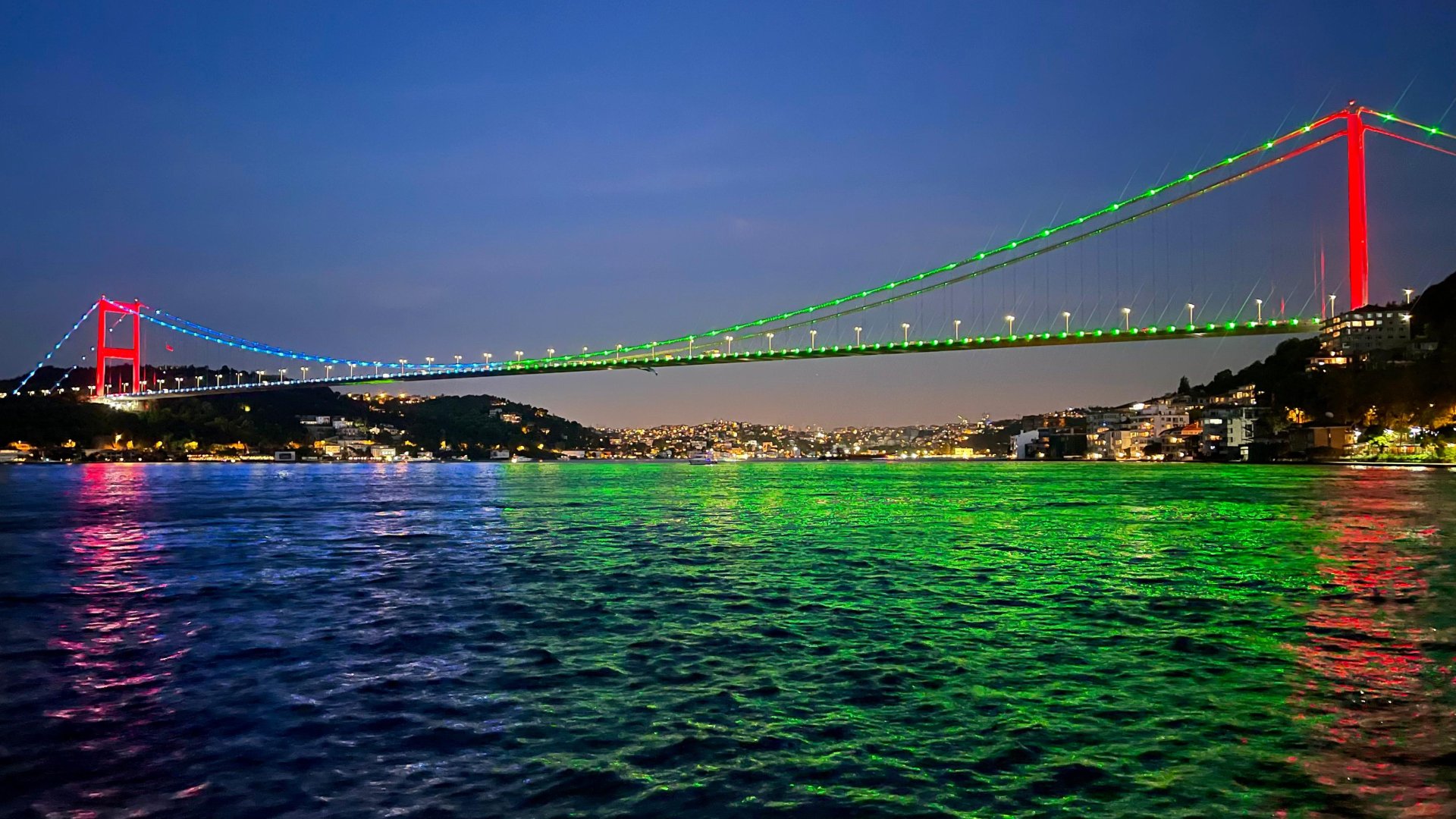 Istanbul, painted in colors of Azerbaijani flag, looks even more beautiful this night - Turkish minister (PHOTO)