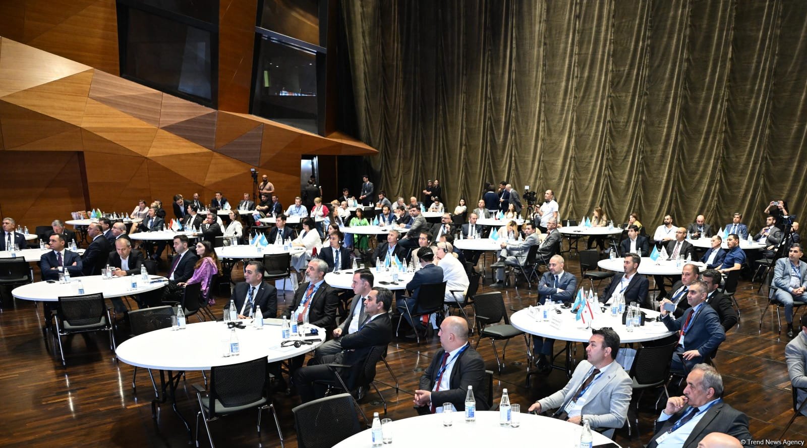 Baku hosts 3rd International Forum of Turkic States Appraisers (PHOTO)